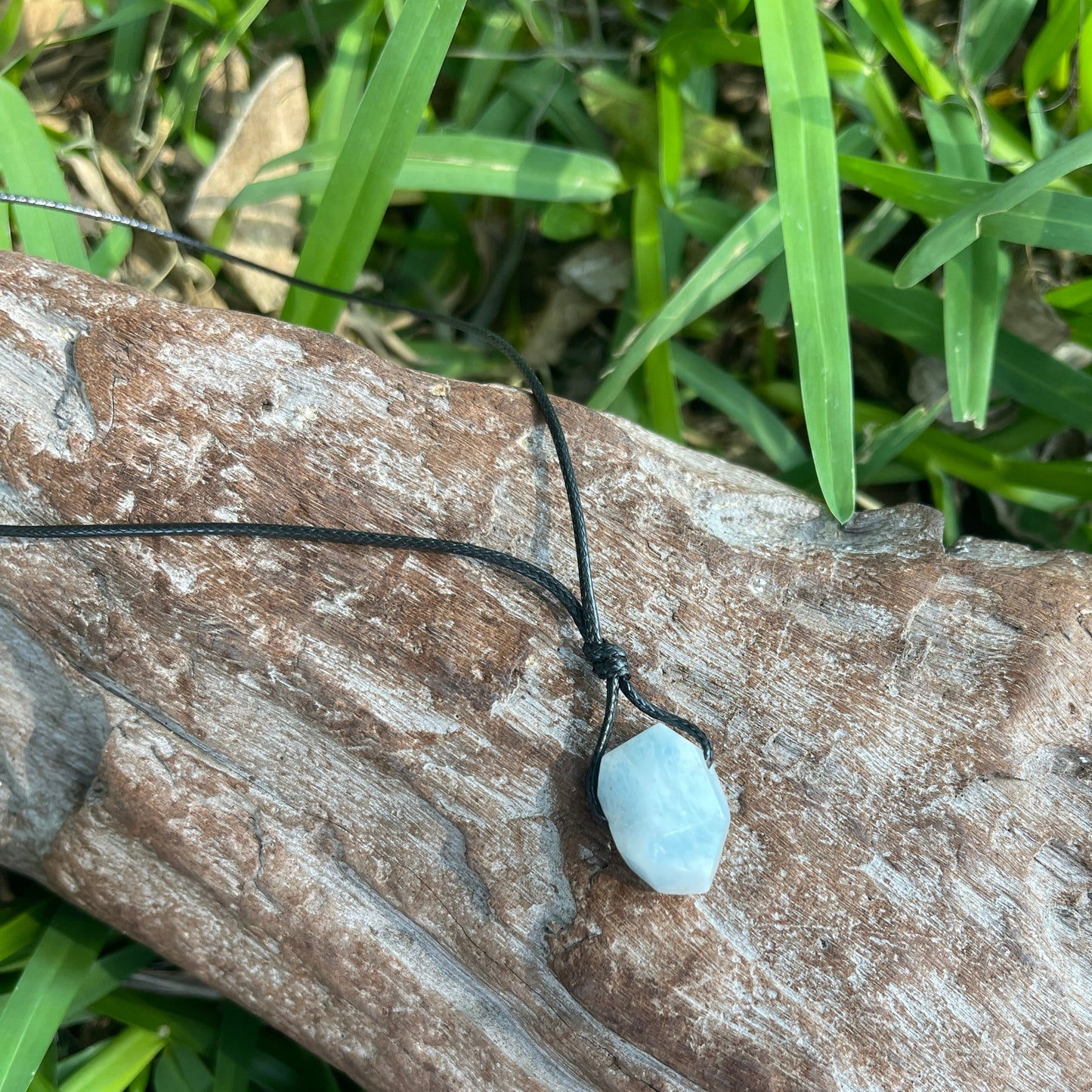 "Great White" Aquamarine Free Form Stone Cotton Necklace