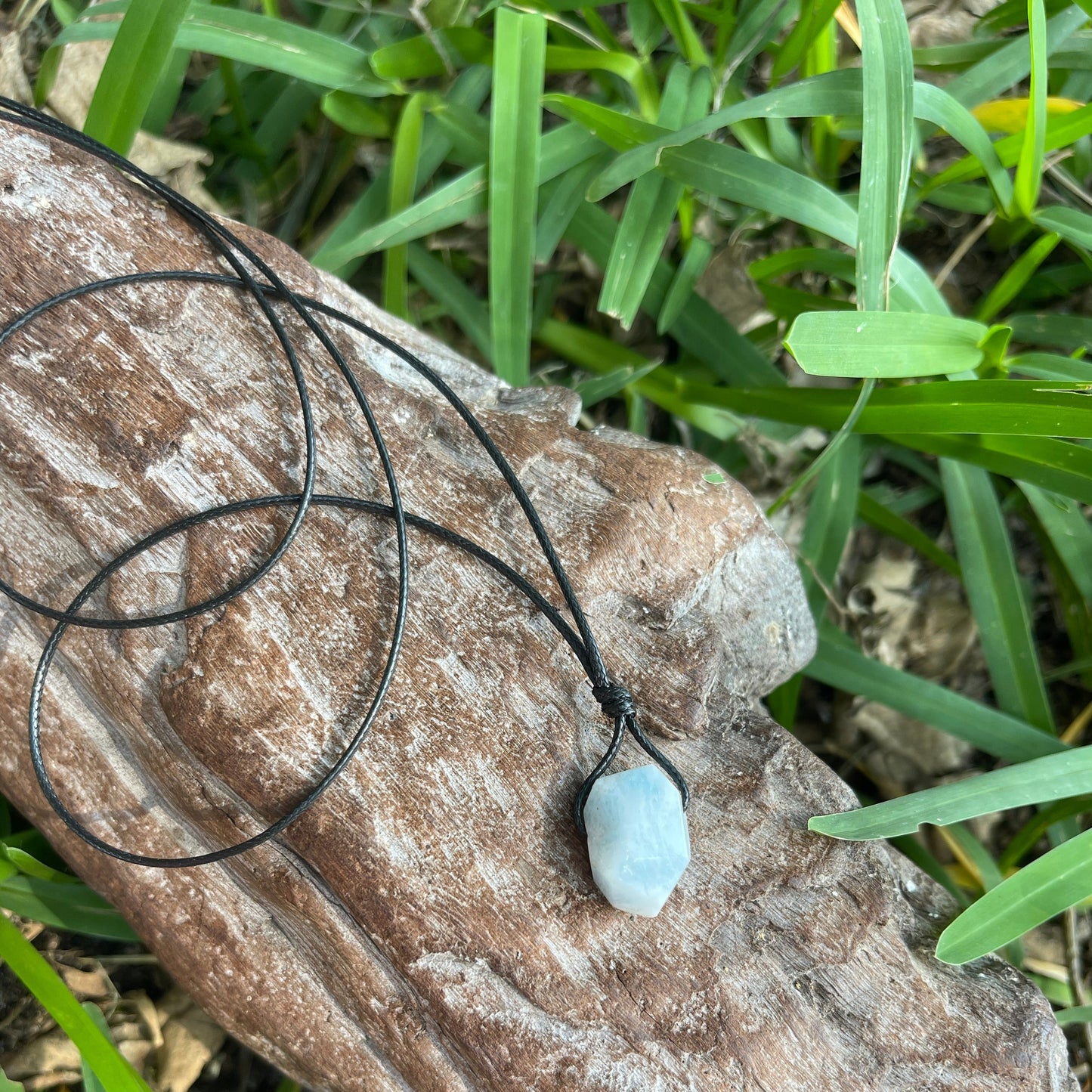 "Great White" Aquamarine Free Form Stone Cotton Necklace