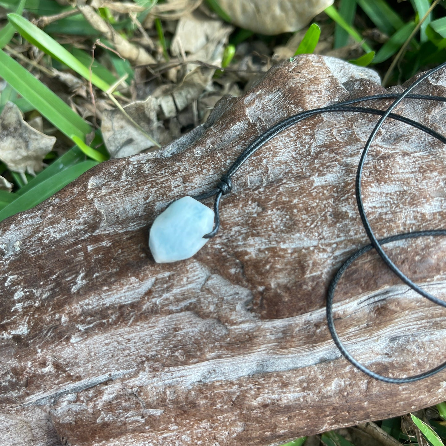 "Great White" Aquamarine Free Form Stone Cotton Necklace