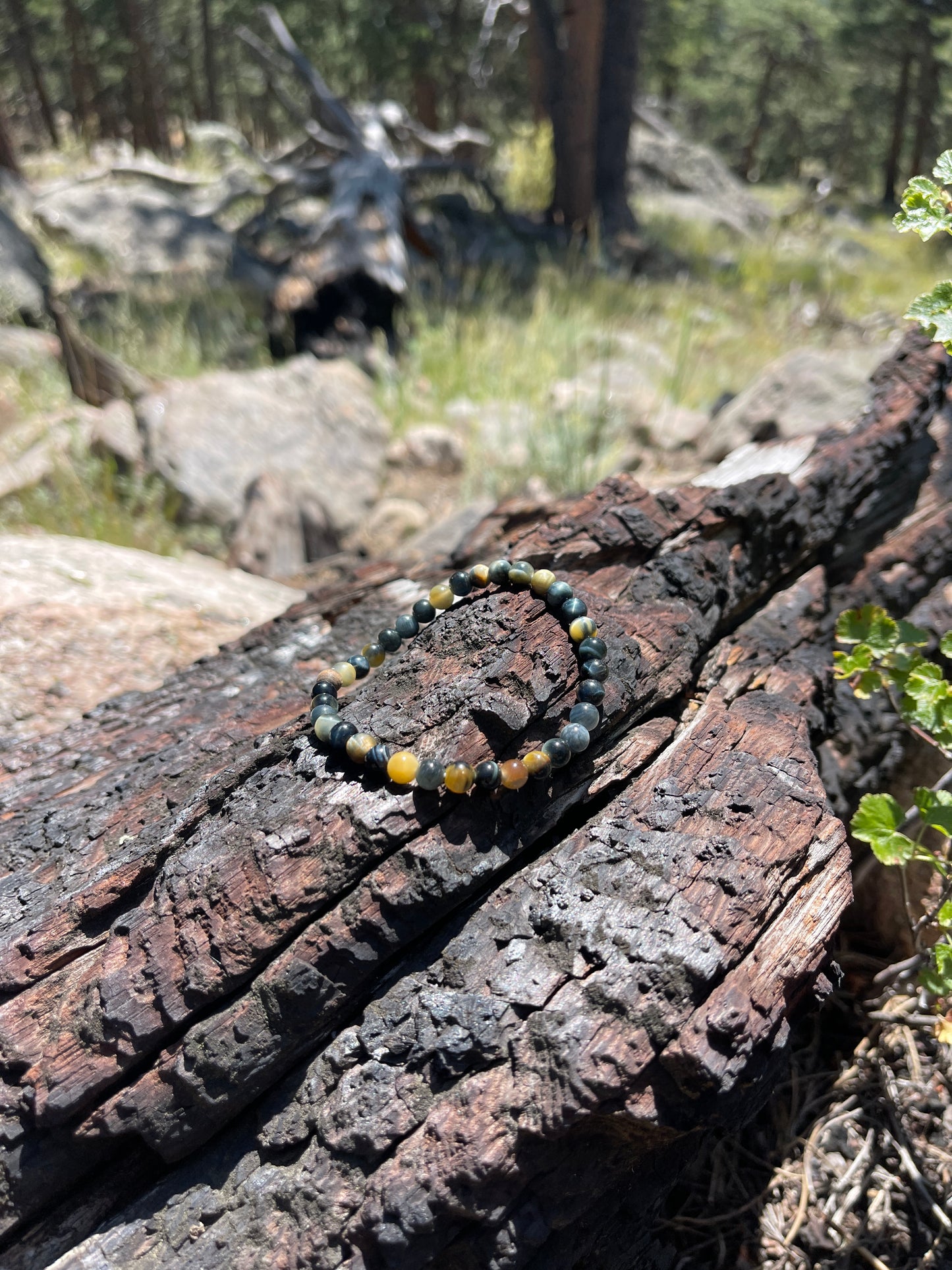 "Divine Vision" Golden Blue Yellow 6mm Beaded Bracelet