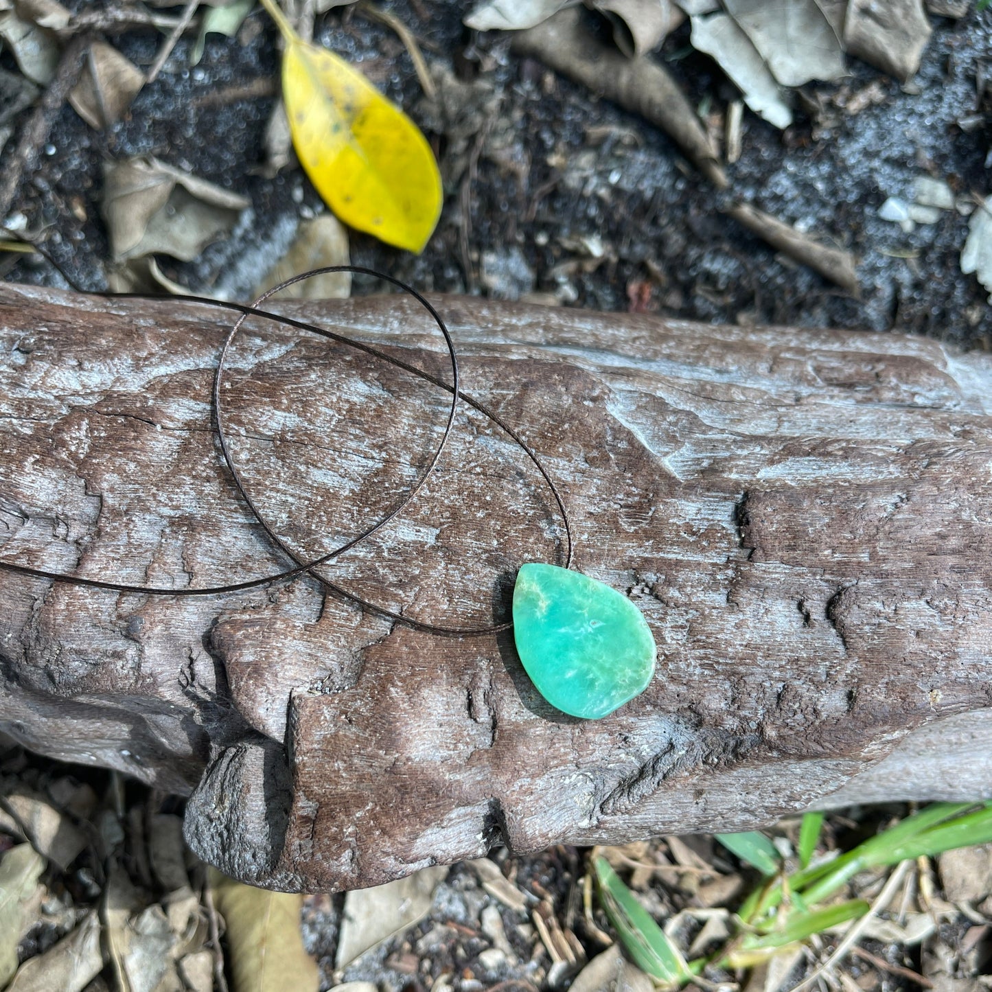 "Conscientious" Chrysoprase Tear Cotton Necklace