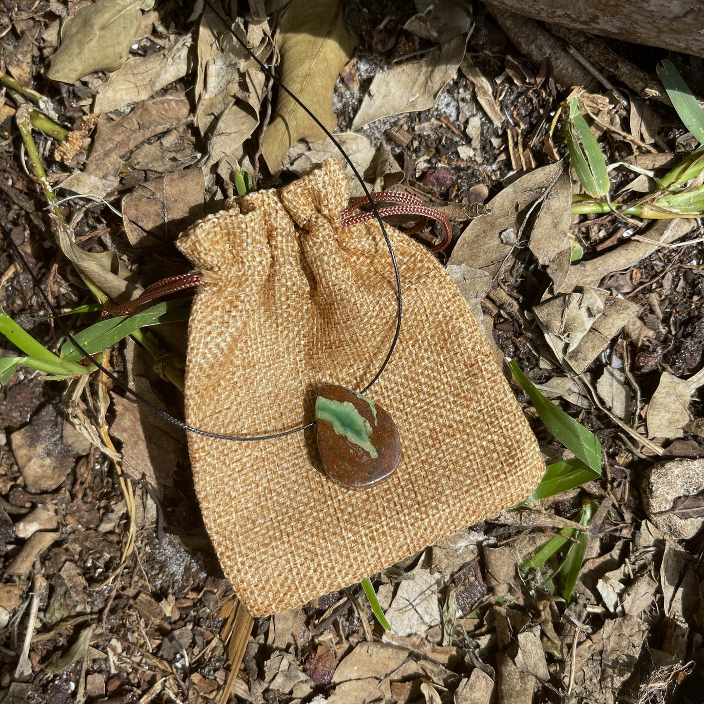 "Conscientious" Chrysoprase Tear Cotton Necklace