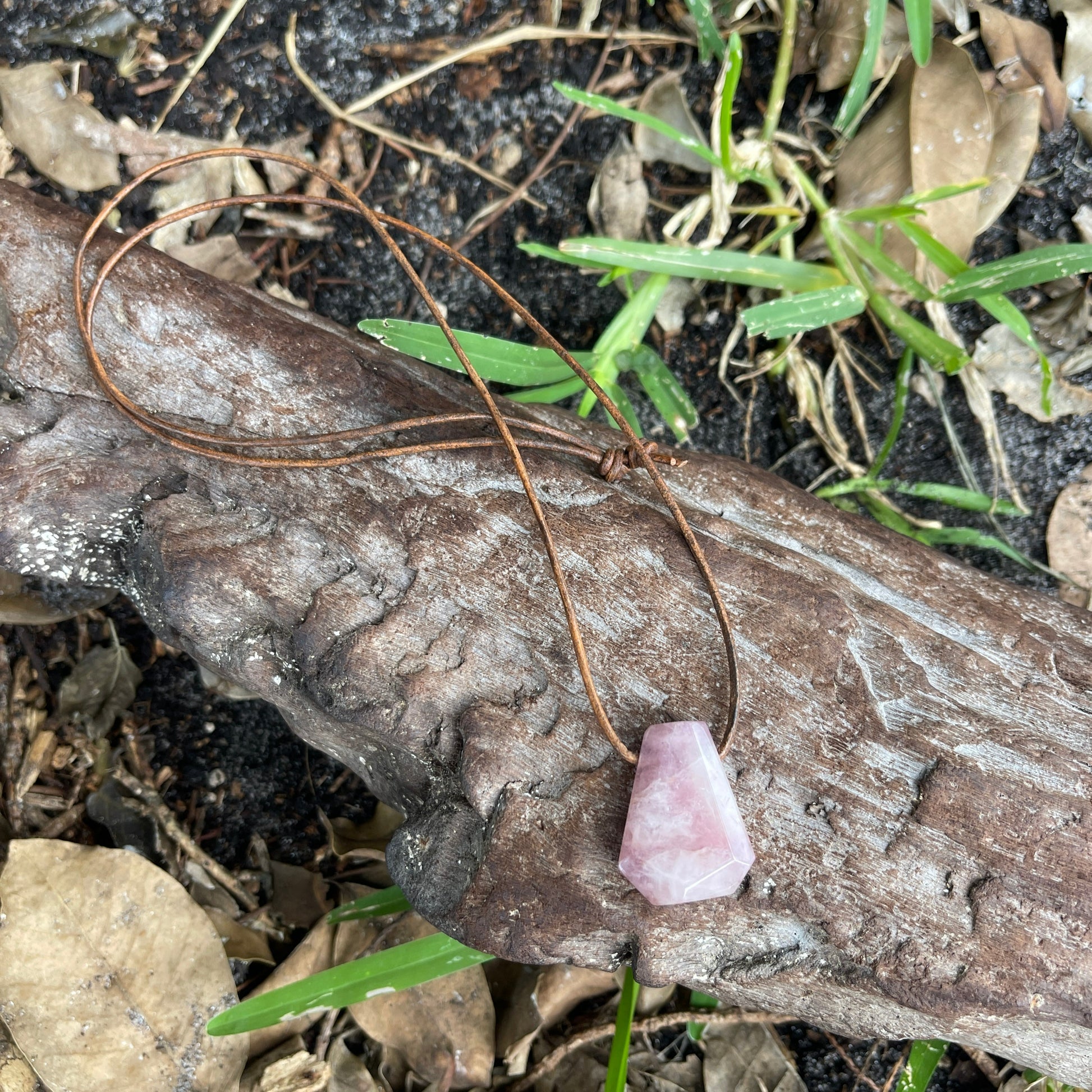 pink rose quartz necklace leather