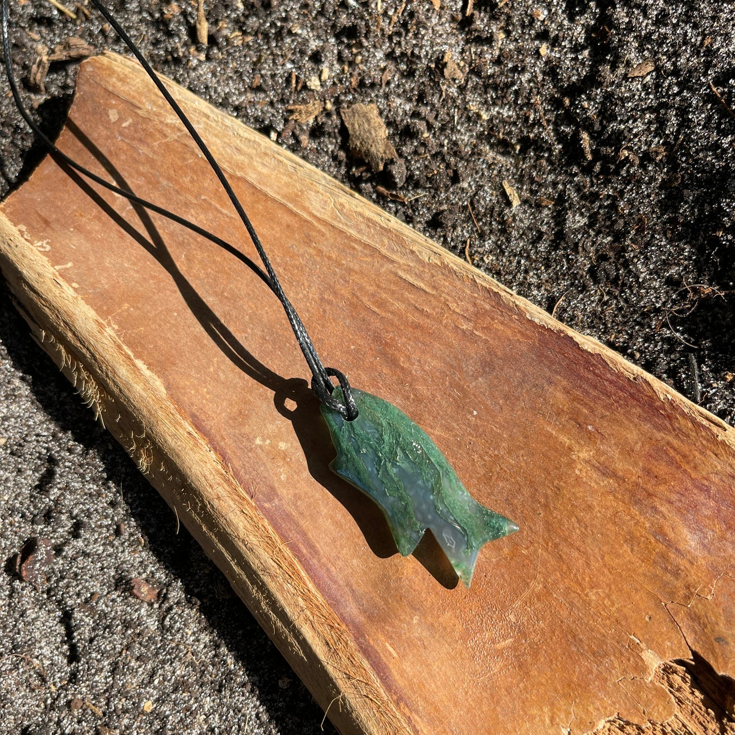 "Enchanting Seas" Brillant Green Moss Agate Fish On Waxed Cotton Necklace