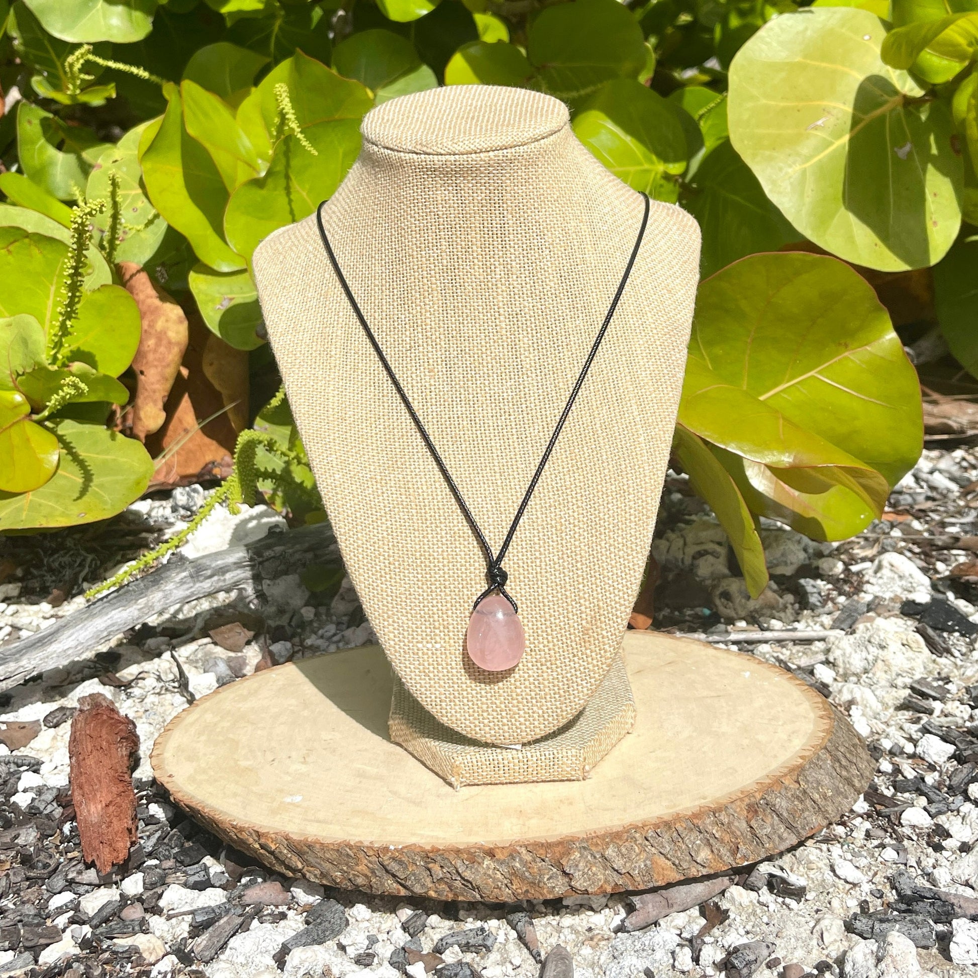 rose quartz crystal jewelry 