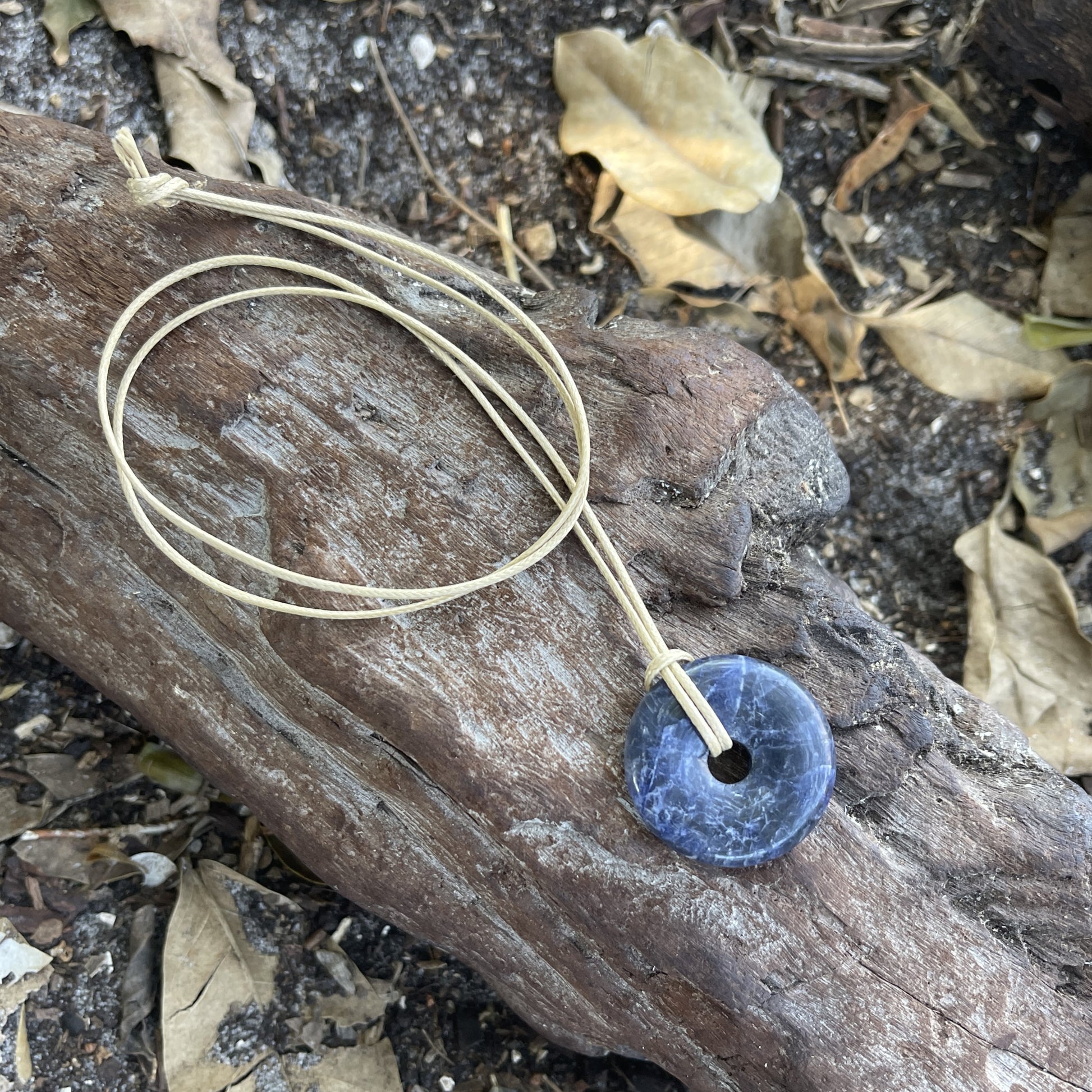 blue round circle crystal pendant