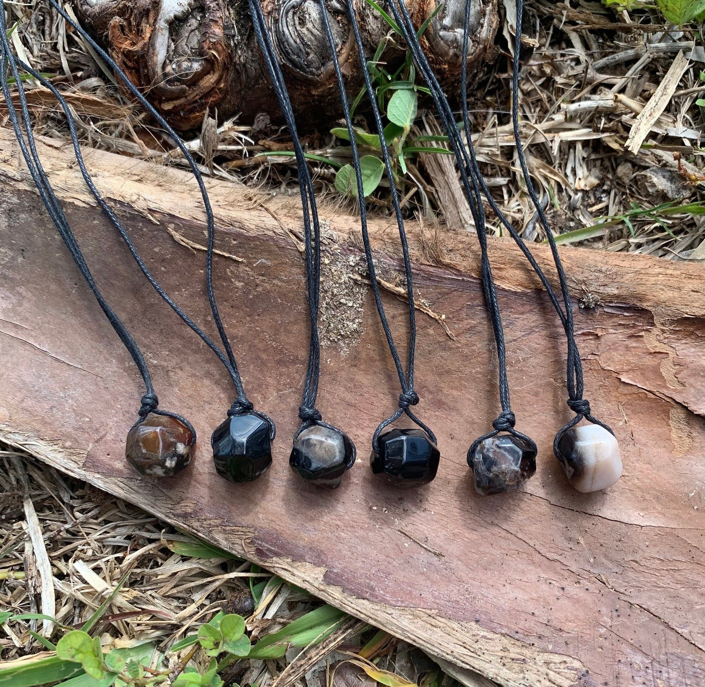 "Nightmares" Black Flower Agate Cotton Necklace