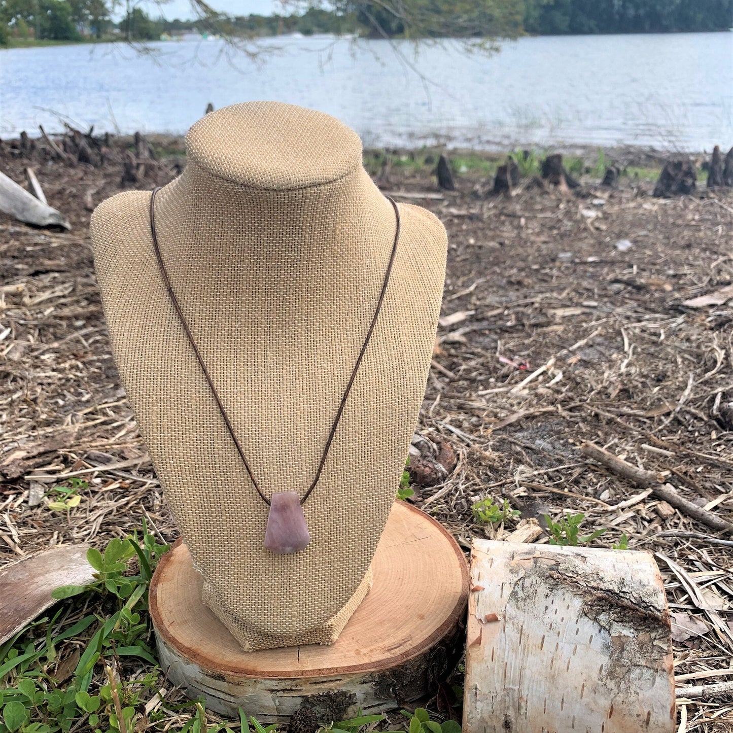 "Bermuda" Midnight Pink Rose Quartz Leather Necklace